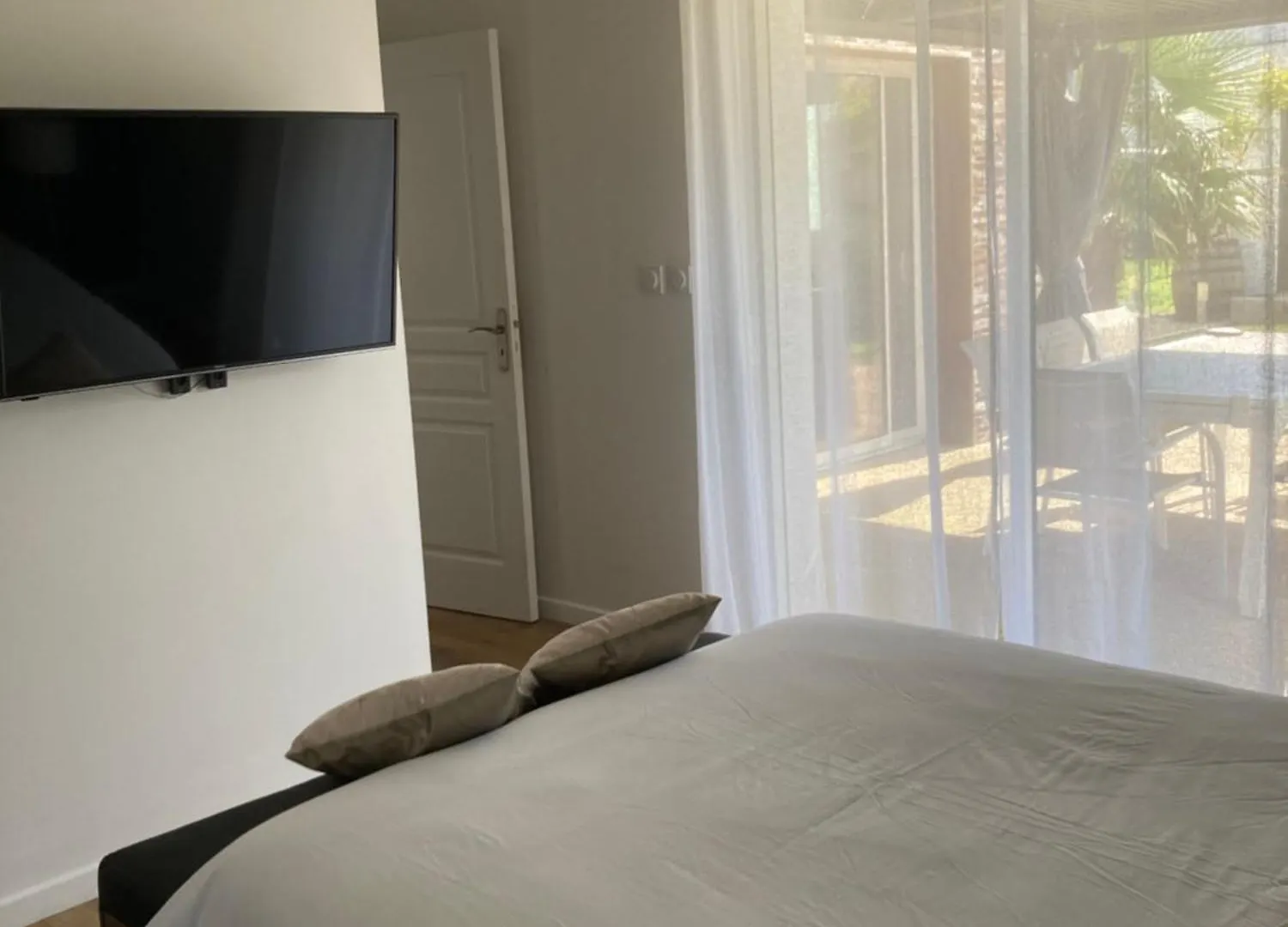 Maison Avec Piscine Couverte Louannec 0*,  France