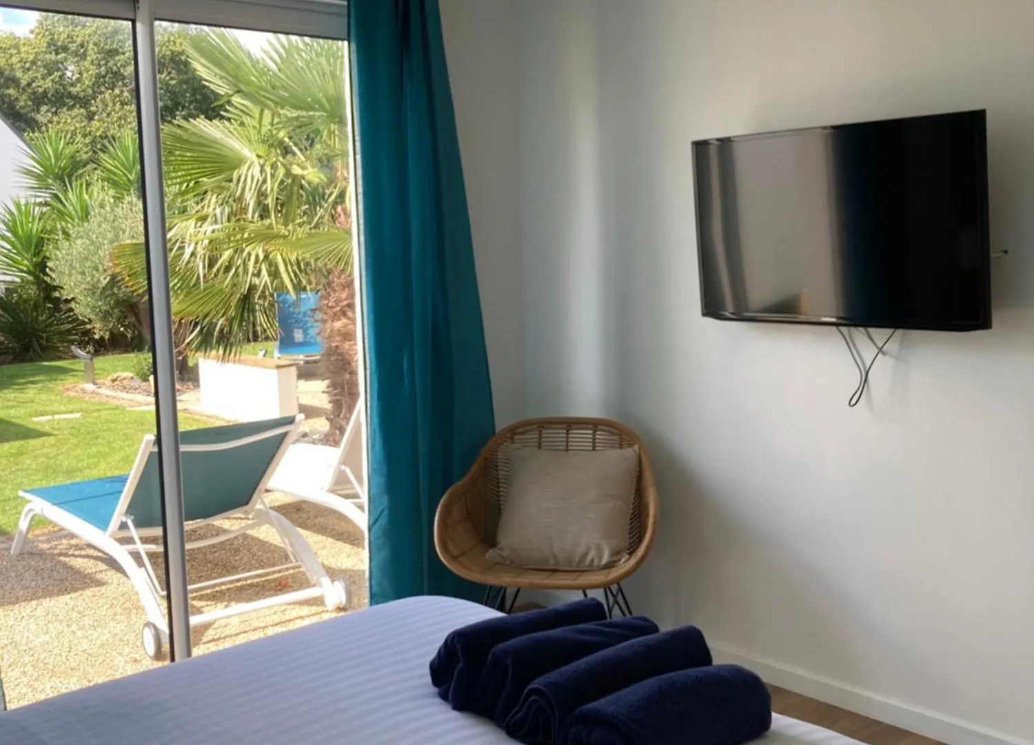 Maison Avec Piscine Couverte Louannec 0*,